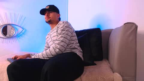 Snapshot of deivy_gram chatting on September 2025 01:49:02 AM DEIVY online show from September 2025 01:49:02 AM