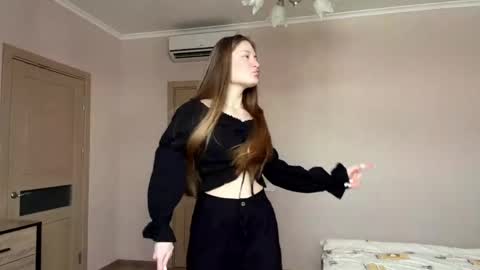 Snapshot of dejameneal chatting on February 2026 07:17:01 AM Mila online show from February 2026 07:17:01 AM