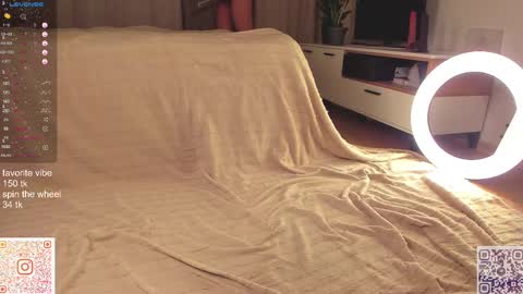 Dia online show from February 2025 10:07:02 PM