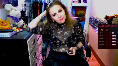 Delicacat online show from February 2025 08:30:01 PM