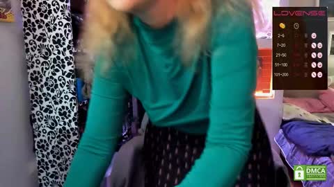 Delicacat online show from September 2025 07:03:02 PM