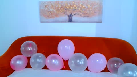 deliciaalove online show from October 2025 06:08:02 PM