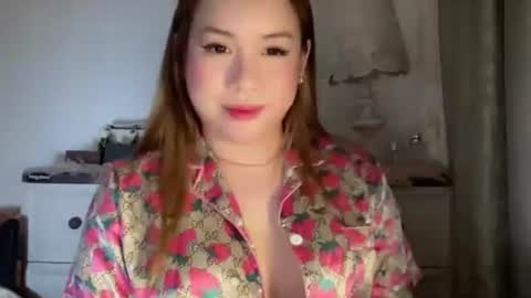 iyalicious online show from September 2025 01:42:02 AM