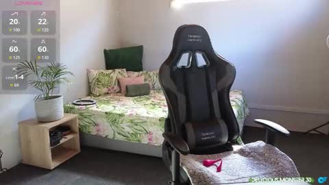 Kitty online show from October 2025 06:39:02 AM