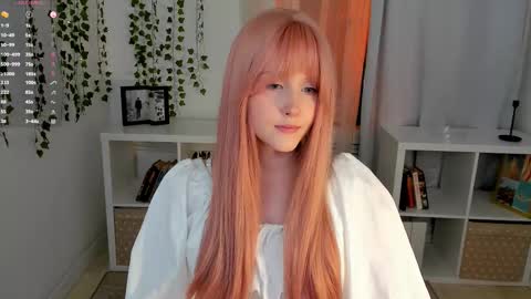 Delilah or Laila online show from September 2025 08:21:02 PM