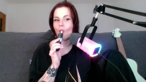 dellacrush_ online show from March 2025 05:39:02 PM