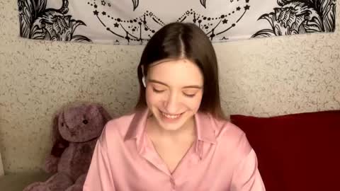 Sia online show from December 2025 12:11:02 PM