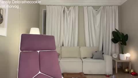 Delora online show from December 2025 09:46:02 PM