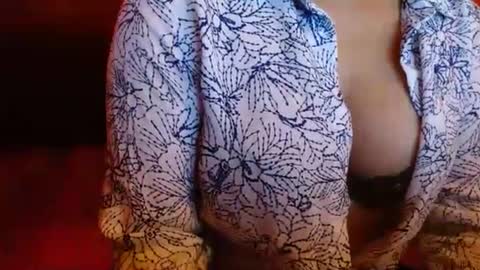 Delphine online show from February 2025 09:45:02 PM