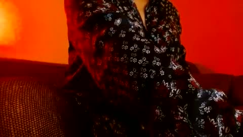 Delphine online show from October 2025 09:15:02 PM