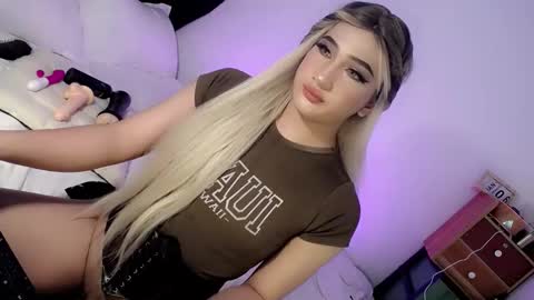 Chesca online show from January 2025 07:11:01 PM