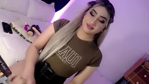 Chesca online show from October 2025 08:55:02 AM