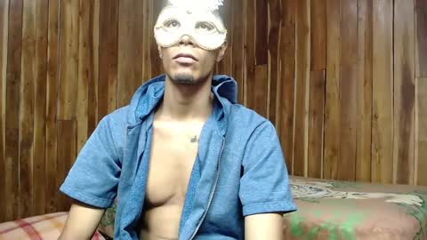 Snapshot of demarcous_nm chatting on October 2025 10:43:02 PM D.C online show from October 2025 10:43:02 PM