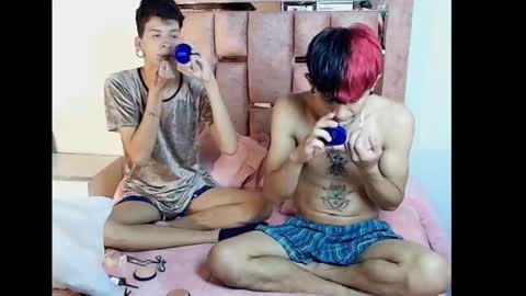 Snapshot of demiansalvatore chatting on November 2025 07:58:01 PM Demian and Salvatore online show from November 2025 07:58:01 PM