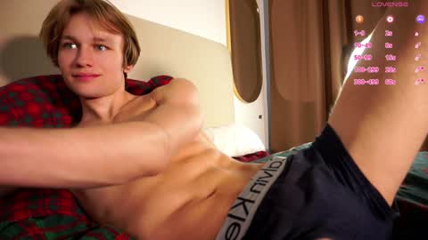 Dave19  online show from December 2024 10:23:02 AM