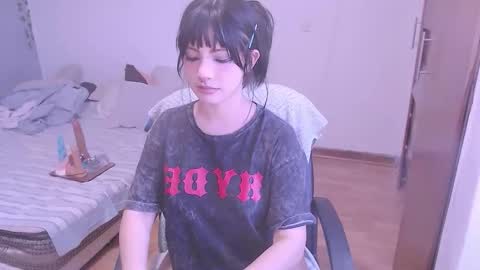 Snapshot of deni_bloom chatting on February 2026 11:03:01 PM Denisse schedule Monday to Friday 1300-1900 mexican time Saturday-maybe it could be a surprise IDEPENDENT MODEL online show from February 2026 11:03:01 PM