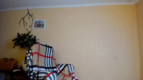 Deni online show from February 2025 08:27:02 PM