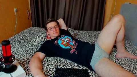 Deni online show from May 2026 07:53:02 PM