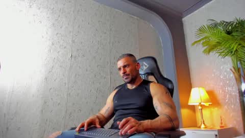 dennis_cox_ online show from February 2025 06:08:02 PM