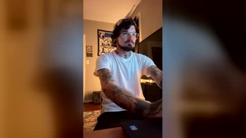Snapshot of dennisman4151 chatting on May 2026 05:35:01 AM dennisman4151 online show from May 2026 05:35:01 AM