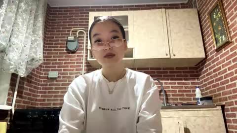 Emma online show from October 2025 02:02:01 PM