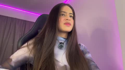 Dereck online show from October 2025 07:51:01 PM