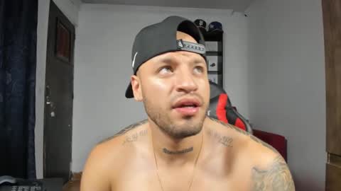 dereckgreen online show from February 2025 07:07:01 AM