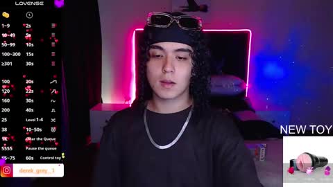 Derek independent online show from February 2025 11:23:02 PM