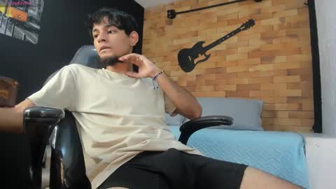 derek_santos online show from November 2025 03:38:01 AM