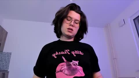 Snapshot of derek_shameless chatting on February 2026 05:03:02 PM Derek online show from February 2026 05:03:02 PM