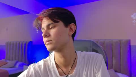 derek_sinn online show from May 2026 08:49:02 PM