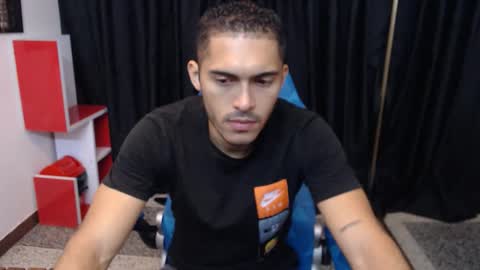 D E R E K online show from November 2025 11:20:01 AM