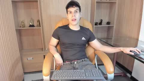 derek_voss online show from April 2026 12:58:02 PM