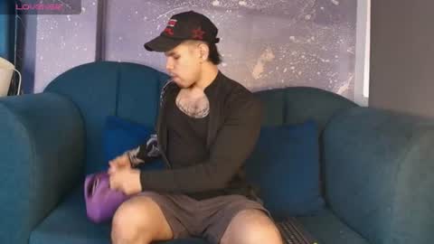derek_voss online show from July 2026 01:02:01 PM
