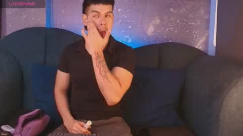 derek_voss online show from July 2026 01:39:02 PM