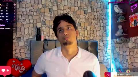 DEREKK   online show from January 2025 08:30:01 PM