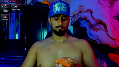 DEREKK   online show from March 2026 05:12:02 AM