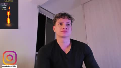 Snapshot of derekolsen_ chatting on October 2025 03:18:02 AM Derek IG Derekolsen2024 online show from October 2025 03:18:02 AM