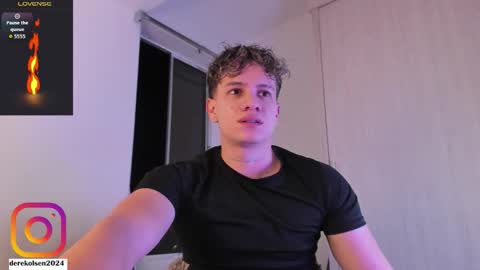 Snapshot of derekolsen_ chatting on October 2025 02:45:01 AM Derek IG Derekolsen2024 online show from October 2025 02:45:01 AM