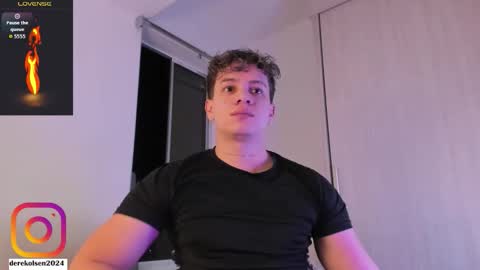 Snapshot of derekolsen_ chatting on October 2025 01:09:02 AM Derek IG Derekolsen2024 online show from October 2025 01:09:02 AM