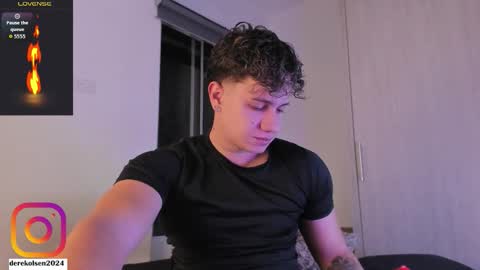 Snapshot of derekolsen_ chatting on November 2025 12:53:01 AM Derek IG Derekolsen2024 online show from November 2025 12:53:01 AM