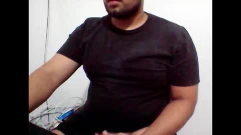 derick_0013 online show from April 2026 09:54:01 PM