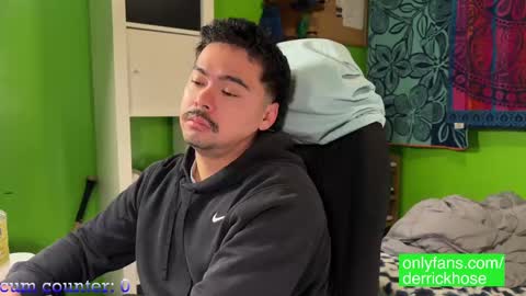 Derrick Hose online show from January 2025 04:18:01 AM