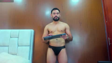 Snapshot of derrybigger_cm chatting on December 2025 07:43:02 PM DerryBigger CM online show from December 2025 07:43:02 PM