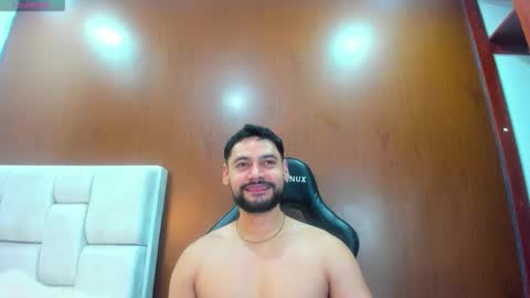 Snapshot of derrybigger_cm chatting on February 2026 09:27:02 PM DerryBigger CM online show from February 2026 09:27:02 PM