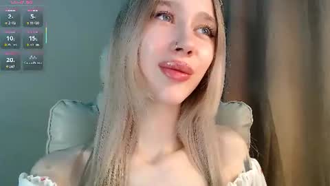 Snapshot of des_ch chatting on July 2026 03:43:01 PM Ari online show from July 2026 03:43:01 PM