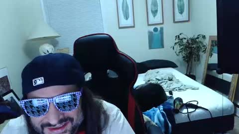 DutchMasterFox online show from November 2025 02:43:01 AM