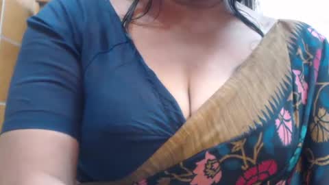 Snapshot of desimaisa130 chatting on June 2026 05:54:01 PM Maisa online show from June 2026 05:54:01 PM