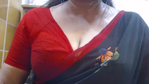 Snapshot of desimaisa130 chatting on July 2026 05:52:01 PM Maisa online show from July 2026 05:52:01 PM