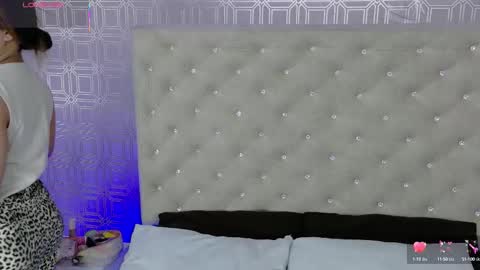 Snapshot of desire_sara chatting on September 2025 12:18:01 PM Sara Desire online show from September 2025 12:18:01 PM